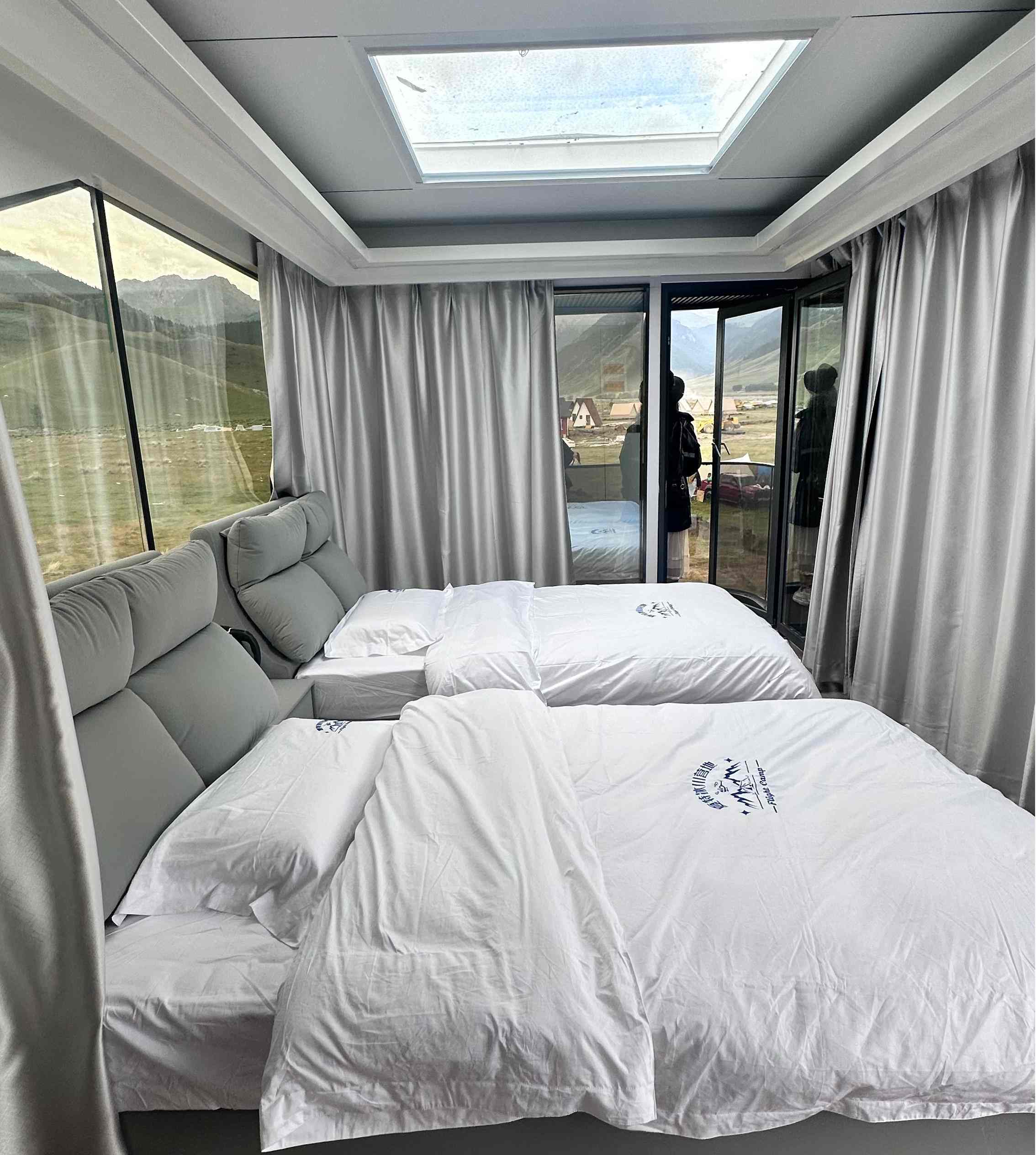 冰川太空舱酒店