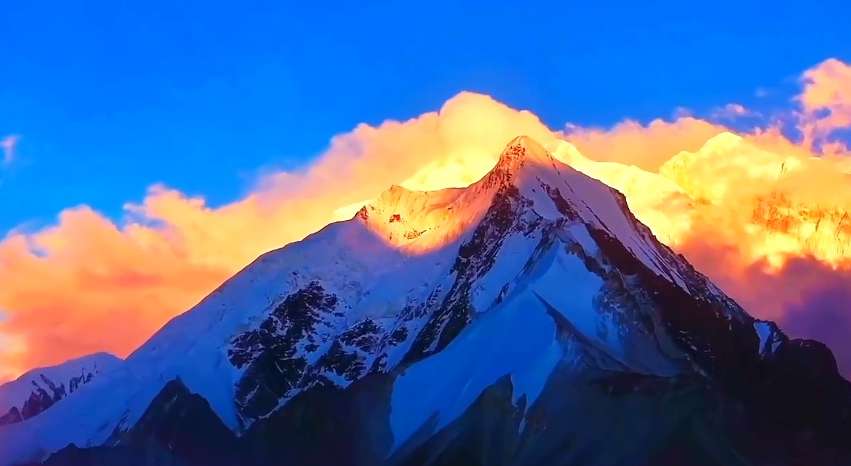 夏特冰川营地景观